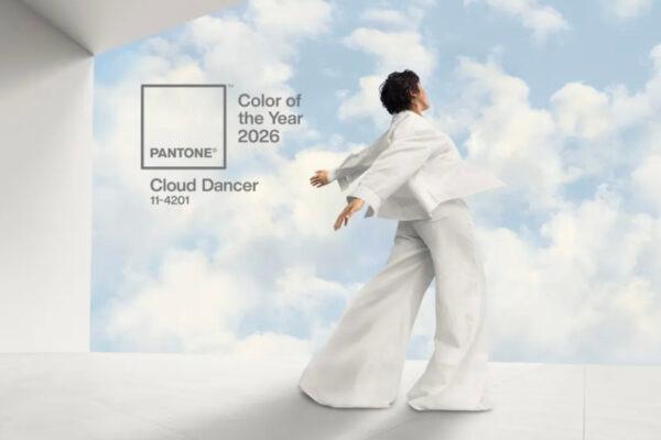 Cover Image for БОЈАТА НА 2026 година според Pantone Color Institute – Cloud Dancer! Првпат во 26 години тие одбираат нијанса на бела боја што ќе го означи духот на ова време