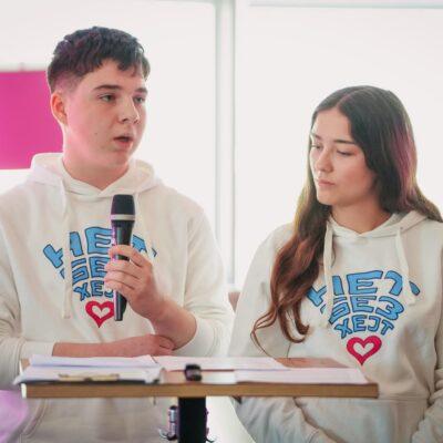 Cover Image for Сајбер-насилството доби противник -децата во офанзива за нет без хејт